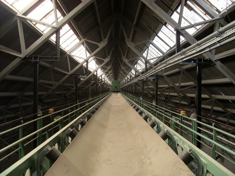 轨道布料皮带输送机