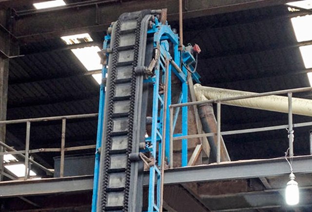 KS系列波状挡边皮带输送机