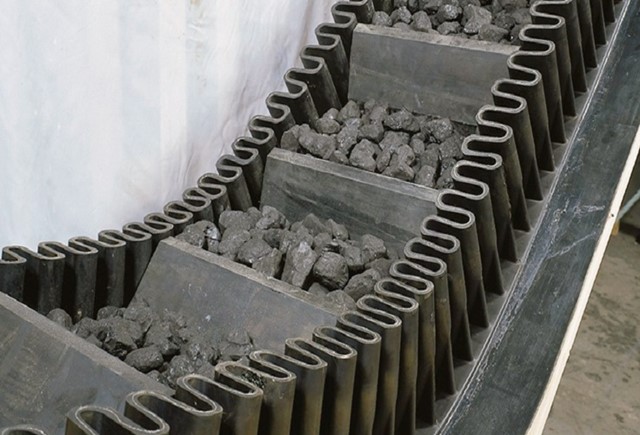 KS系列大倾角皮带输送机