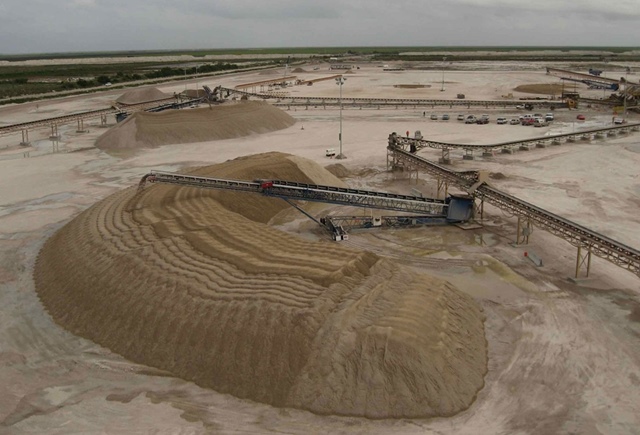 KYD系列径向转动伸缩式堆料机