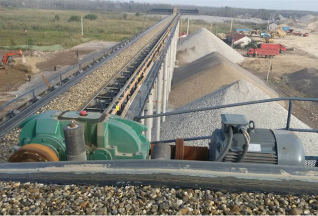 可逆配仓皮带输送机